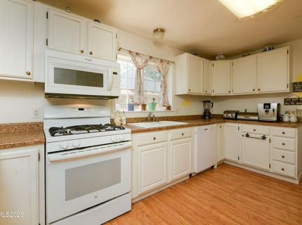 33 N West Street, Yerington, NV 89447 Photo