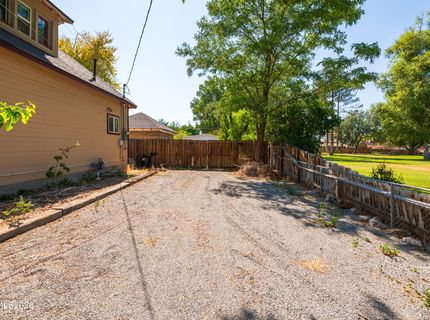 33 N West Street, Yerington, NV 89447 Photo