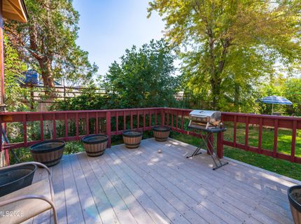 33 N West Street, Yerington, NV 89447 Photo