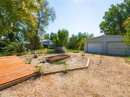 33 N West Street, Yerington, NV 89447 Photo