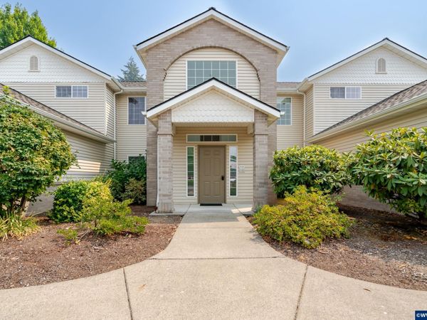 82 Weldwood Dr, Lebanon, OR 97355