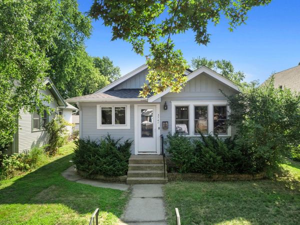 3741 45th Avenue S, Minneapolis, MN 55406