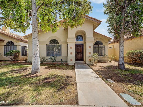 879 E HEARNE Way, Gilbert, AZ 85234