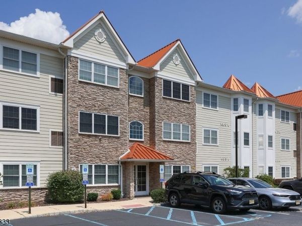 1400 Saint Georges Ave, Unit 306, Woodbridge, NJ 07001