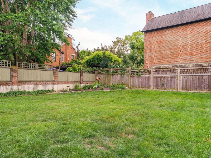 279-281 E Beck Street , Columbus, OH 43206 Photo 17