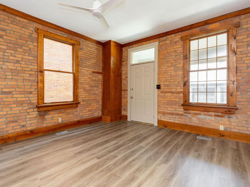 279-281 E Beck Street , Columbus, OH 43206 Photo 2
