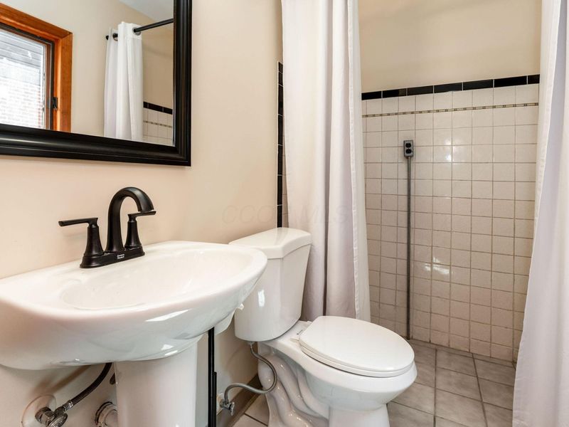 279-281 E Beck Street , Columbus, OH 43206 Photo 9