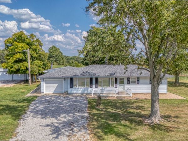 14630 N Woodlawn Lane, Woodlawn, IL 62898