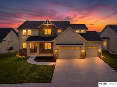 20505 Jeannie Lane, Gretna, NE 68028