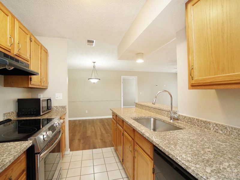 8945 Eagleview Drive, West Chester, OH 45069 Photo 12