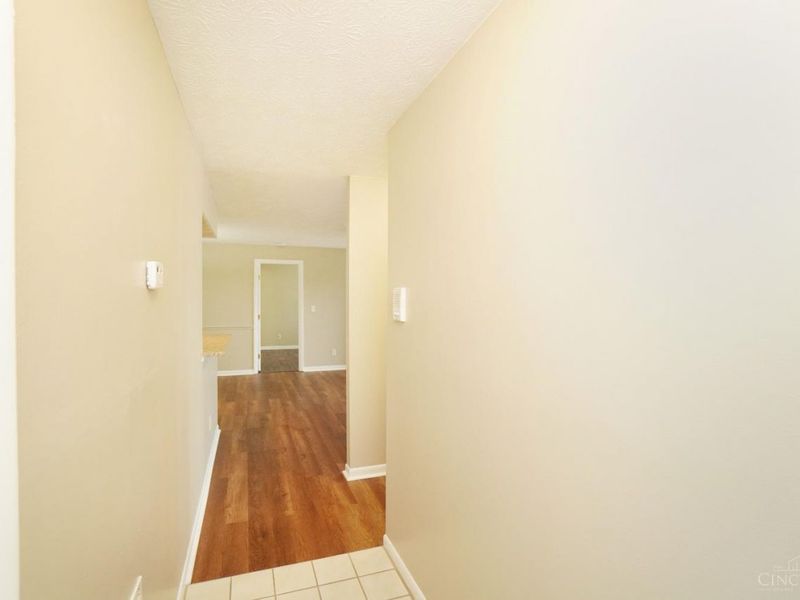 8945 Eagleview Drive, West Chester, OH 45069 Photo 6
