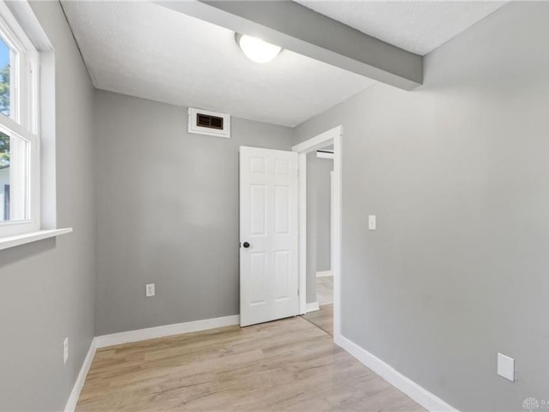 151 Madison Avenue, Fairborn, OH 45324 Photo 9