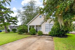 491 Hainsworth Drive photo 4