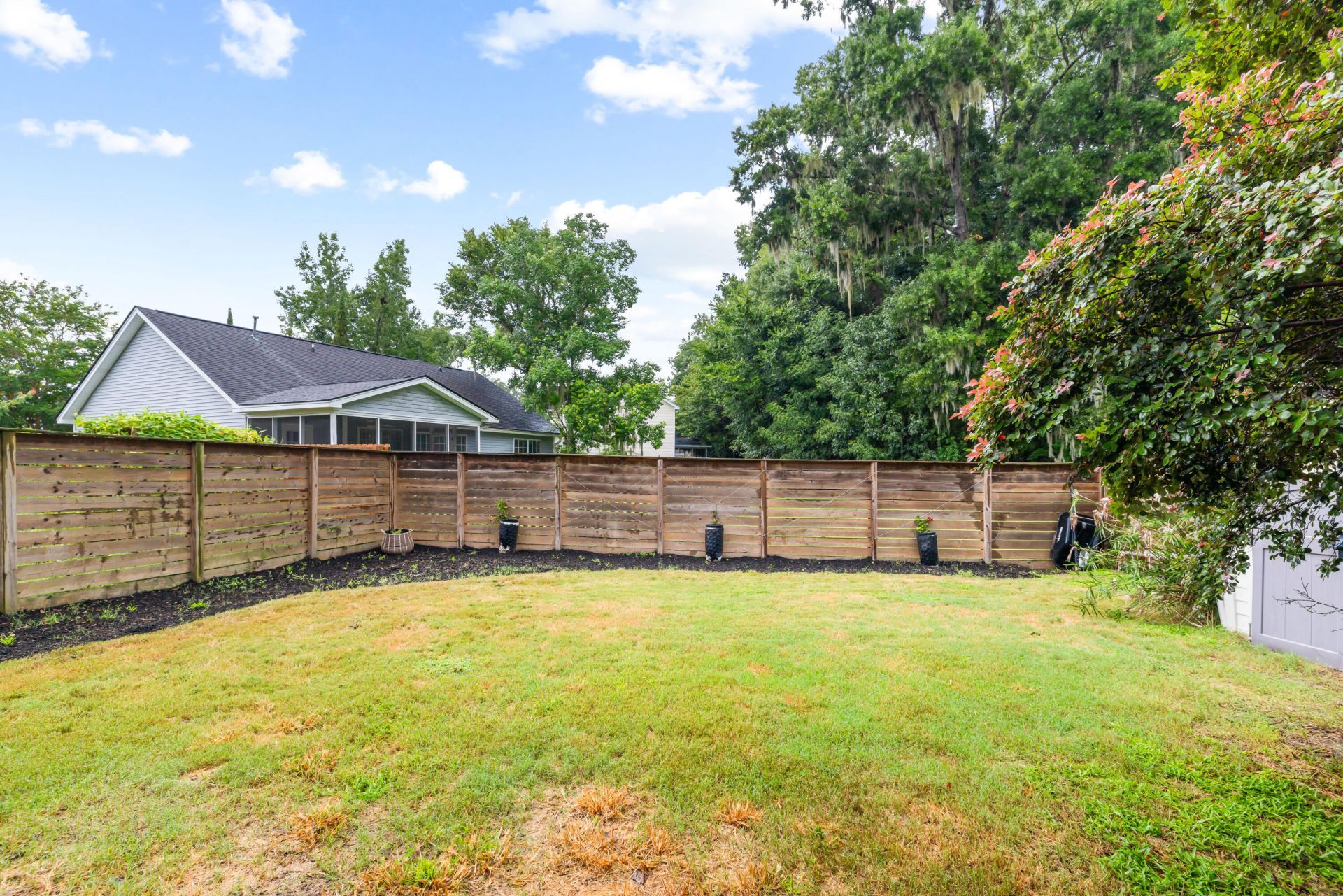 491 Hainsworth Drive Photo 32