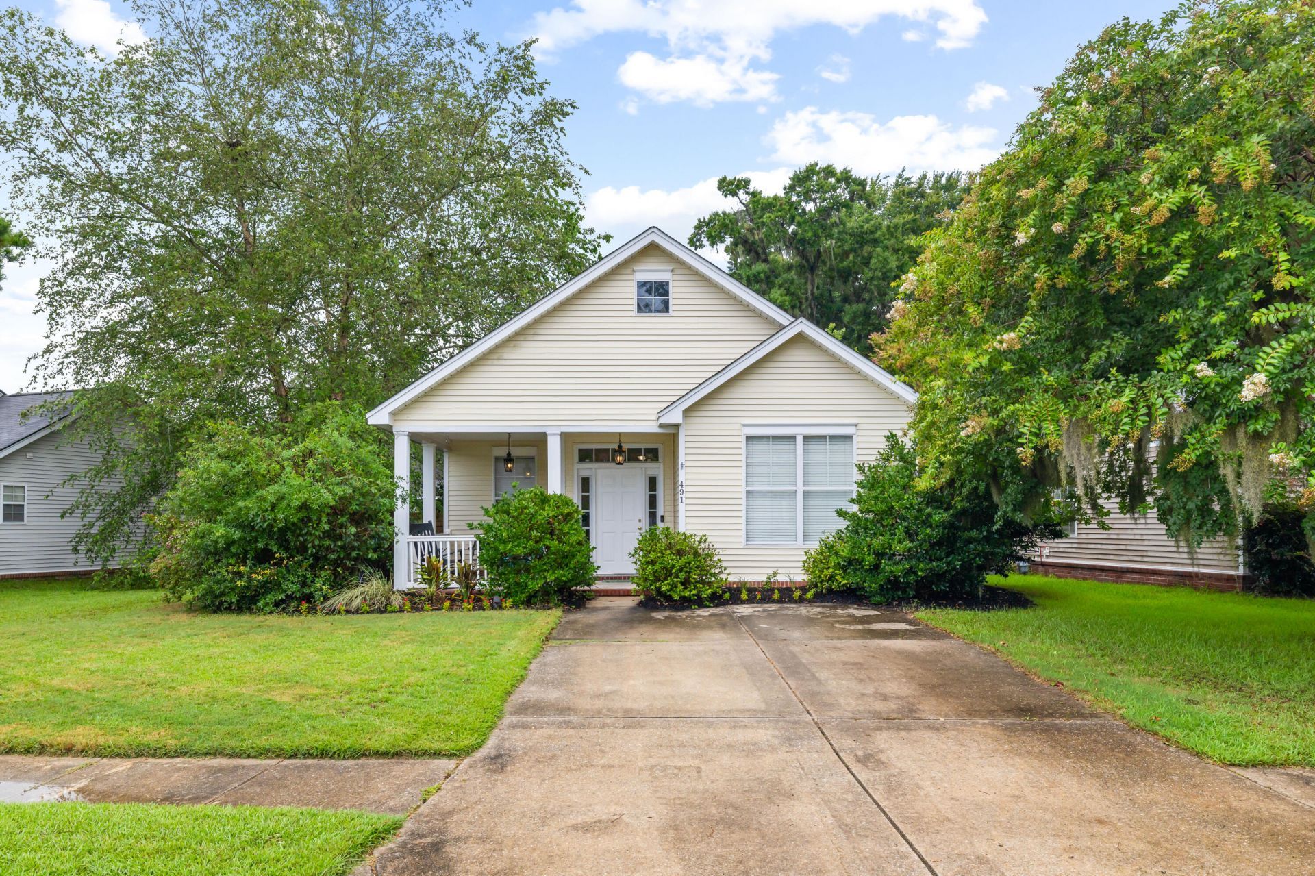 491 Hainsworth Drive Photo 4