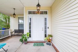 491 Hainsworth Drive photo 4