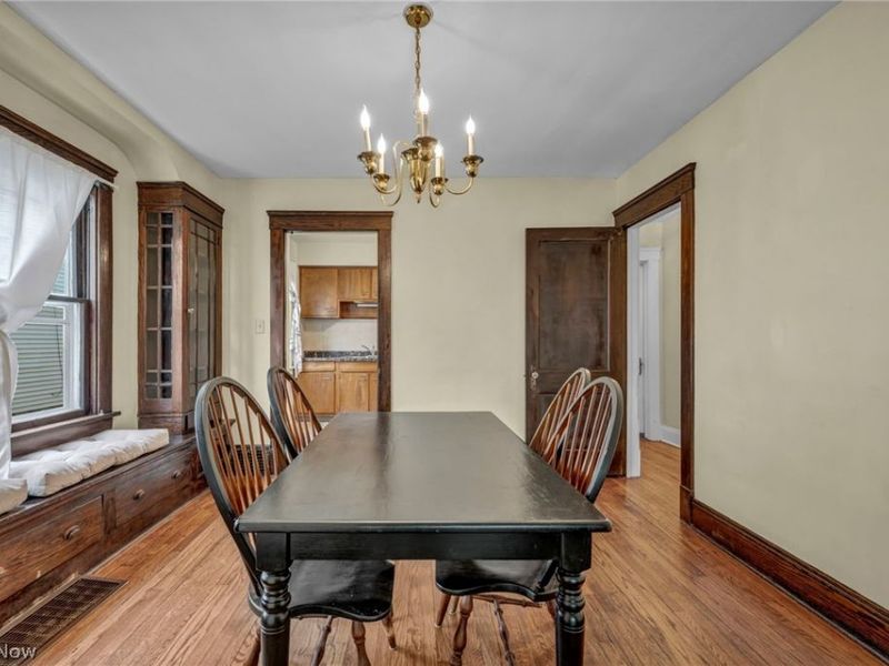 1606 Larchmont Avenue , Lakewood, OH 44107 Photo 11