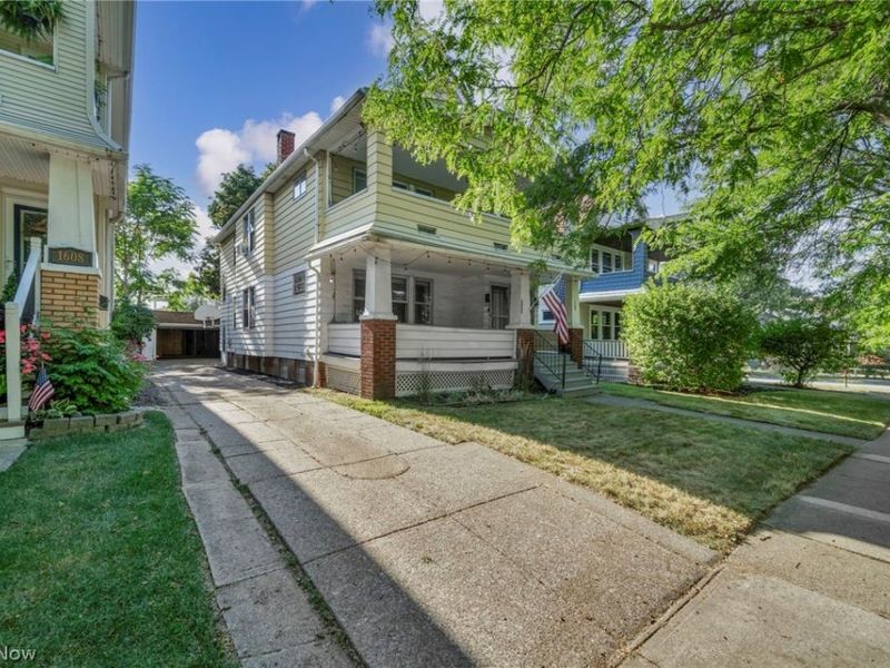 1606 Larchmont Avenue , Lakewood, OH 44107 Photo 2