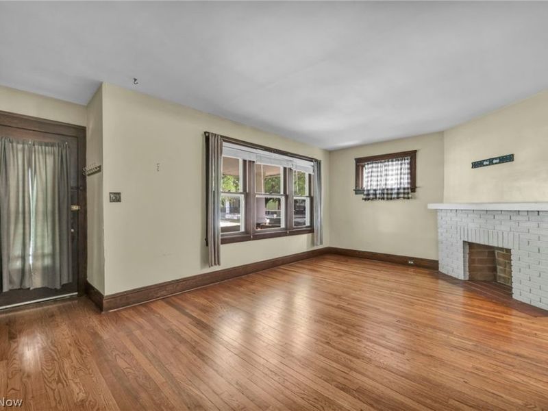 1606 Larchmont Avenue , Lakewood, OH 44107 Photo 5