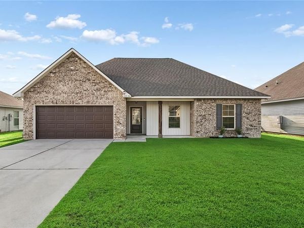 42130 MILLBROOK Way , Ponchatoula, LA 70454