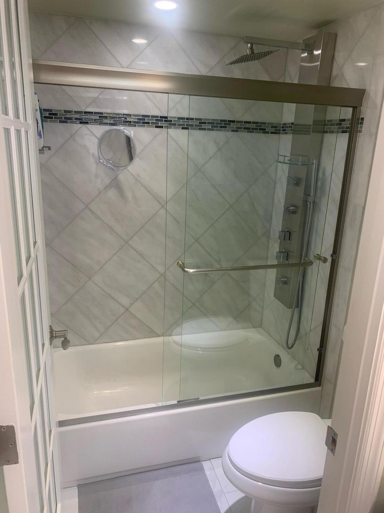6039 Collins Avenue, Unit 1722, Miami Beach, FL 33140 Photo