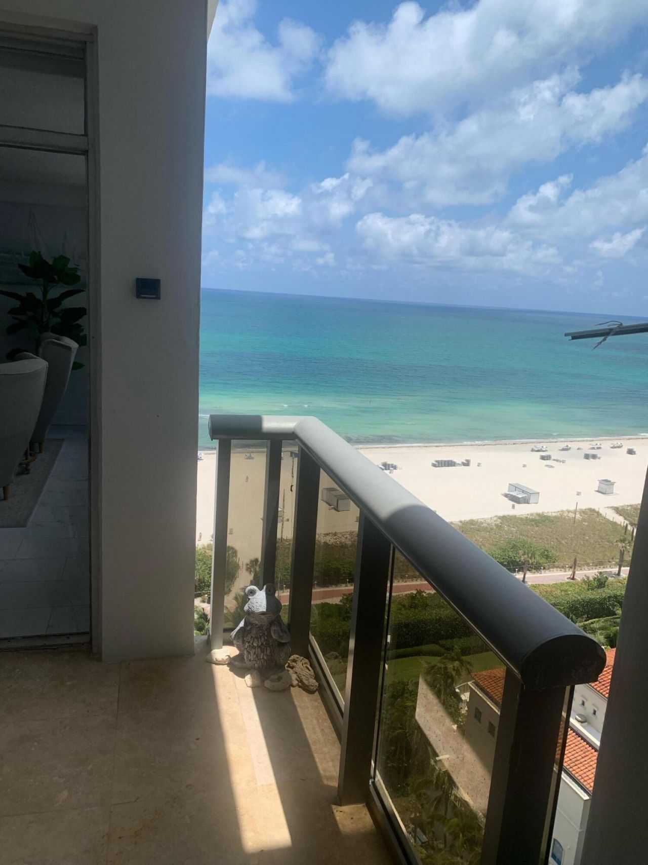 6039 Collins Avenue, Unit 1722, Miami Beach, FL 33140 Photo