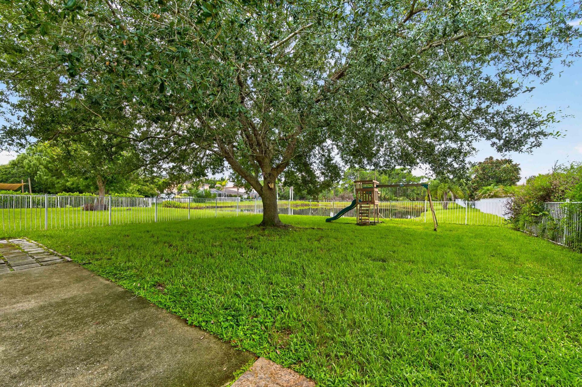 5532 SE Graham Drive, Stuart, FL 34997 Photo