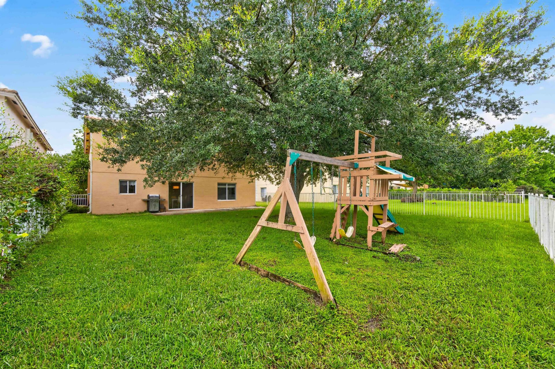 5532 SE Graham Drive, Stuart, FL 34997 Photo