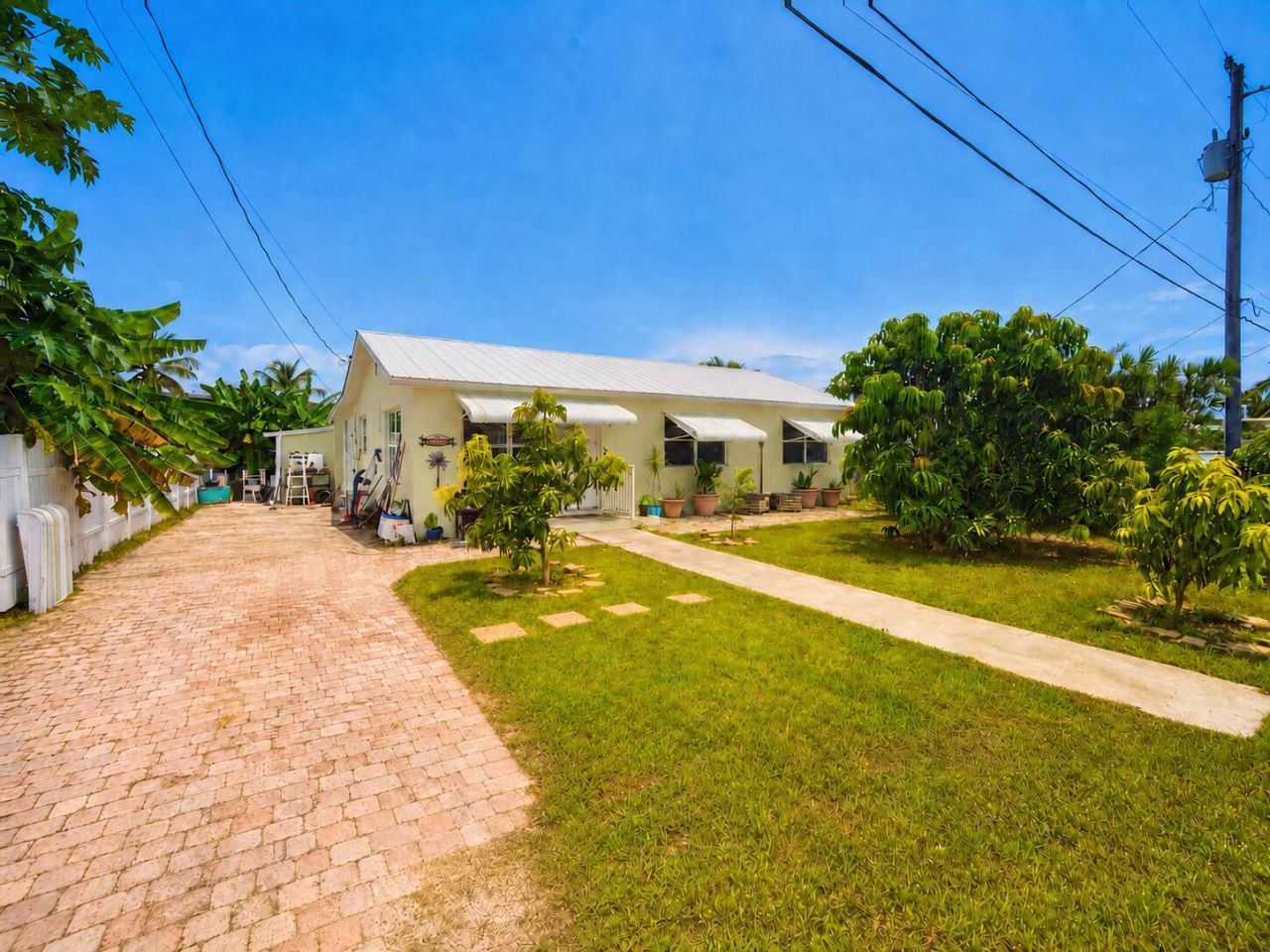 27 N Lake Drive, Summerland Key, FL 33042 Photo