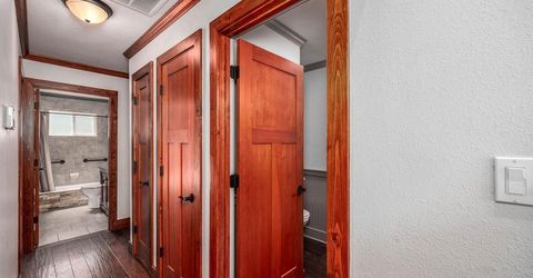 2936 Pinewood Drive, South Lake Tahoe, CA 96150 Photo