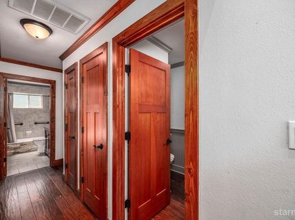 2936 Pinewood Drive, South Lake Tahoe, CA 96150 Photo