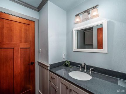 2936 Pinewood Drive, South Lake Tahoe, CA 96150 Photo