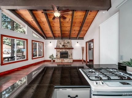 2936 Pinewood Drive, South Lake Tahoe, CA 96150 Photo