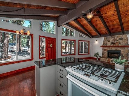 2936 Pinewood Drive, South Lake Tahoe, CA 96150 Photo