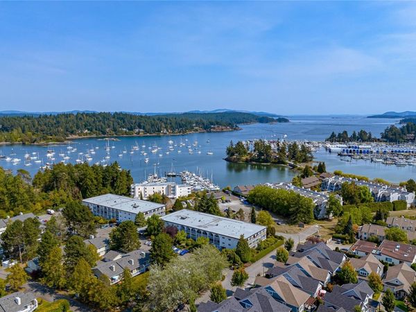 2040 White Birch Rd, Unit #212, Sidney, BC V8L 2R1