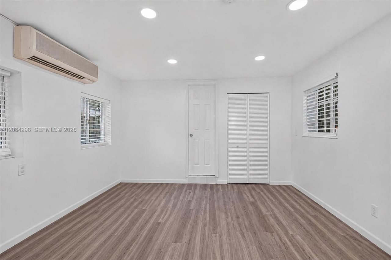 3780 SW 27th Ter, Miami, FL 33134 Photo