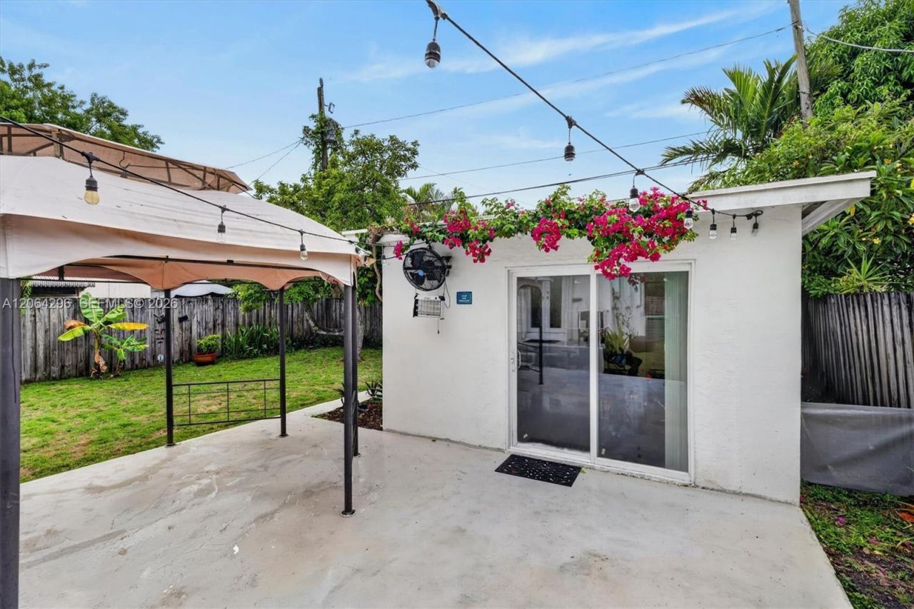 3780 SW 27th Ter, Miami, FL 33134 Photo