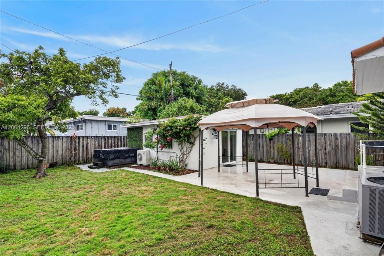 3780 SW 27th Ter, Miami, FL 33134 Photo