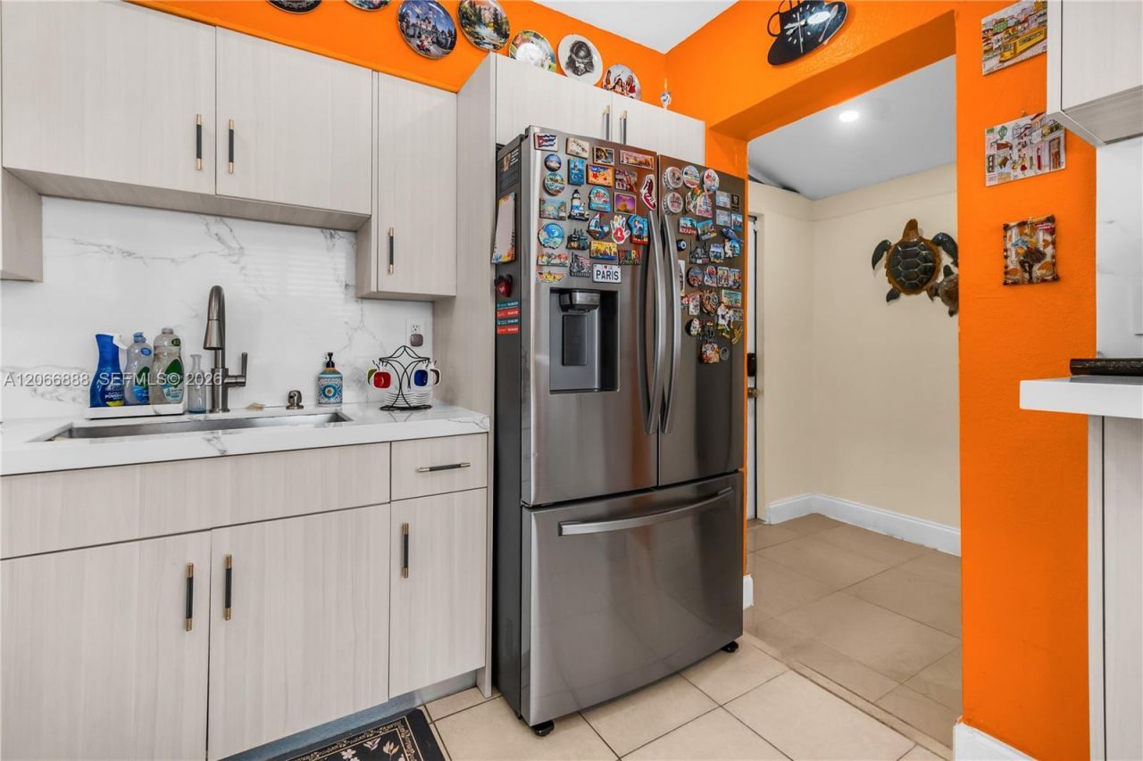 1490 NE 151st Ter, North Miami Beach, FL 33162 Photo