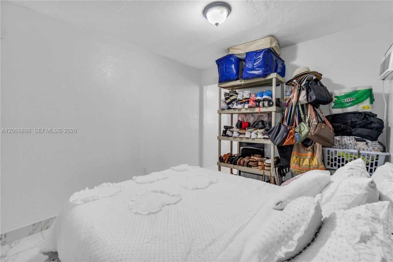 1490 NE 151st Ter, North Miami Beach, FL 33162 Photo