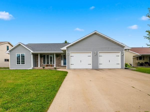 2341 DAYTONA SPEEDWAY, De Pere, WI 54115