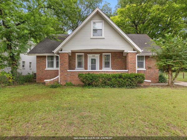 420 Cedar St, Florence, AL 35630