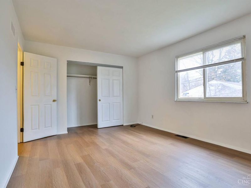 1556 Meredith Drive, Unit 1, Cincinnati, OH 45231 Photo 8