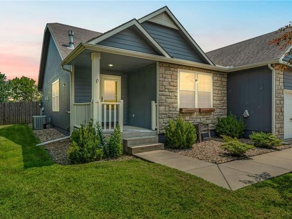 931 E 14th Terrace, Eudora, KS 66025