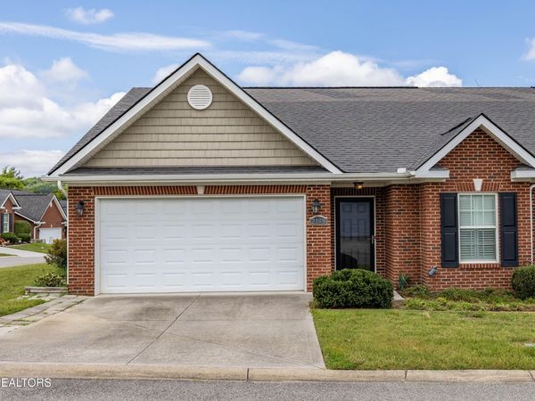 2148 Beacon Light Way, Knoxville, TN 37931