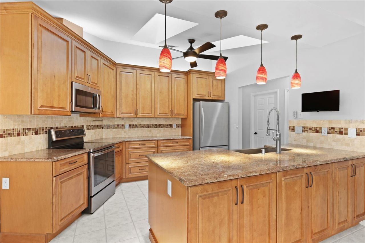 6857 Idlewild Street, Fort Myers, FL 33966 Photo