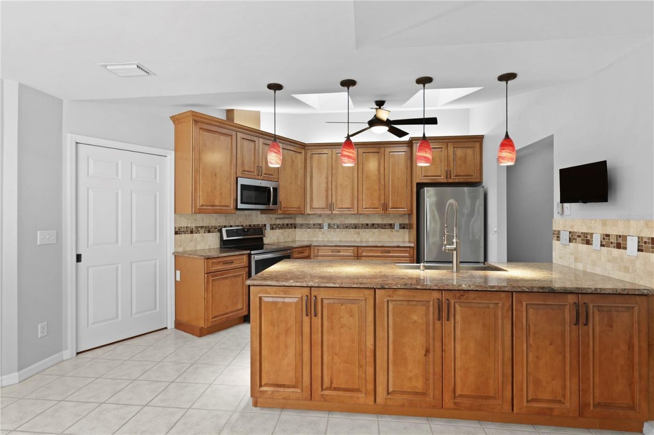6857 Idlewild Street, Fort Myers, FL 33966 Photo