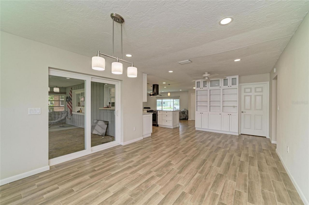 2011 37th Street W, Bradenton, FL 34205 Photo