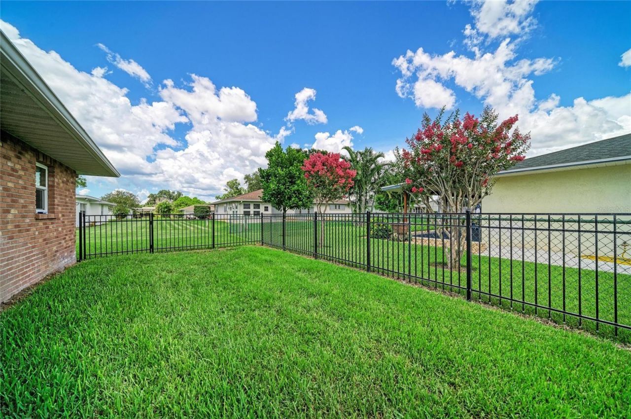 2011 37th Street W, Bradenton, FL 34205 Photo
