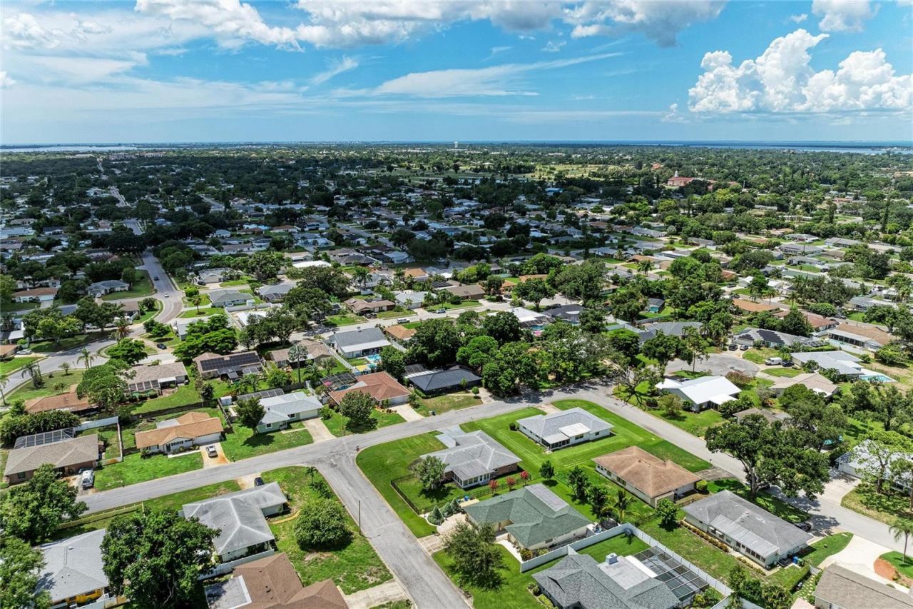 2011 37th Street W, Bradenton, FL 34205 Photo